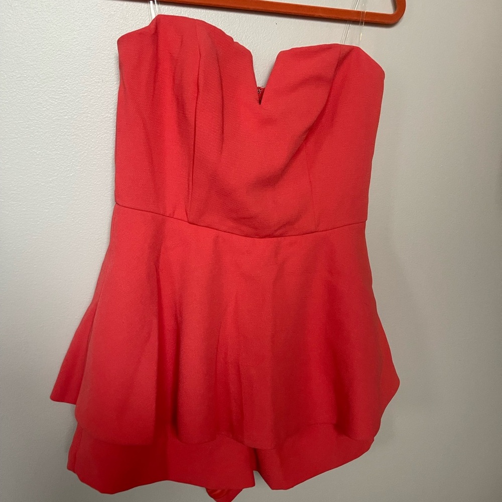 Vici Do + Be coral strapless peplum romper shorts M - Picture 4 of 7